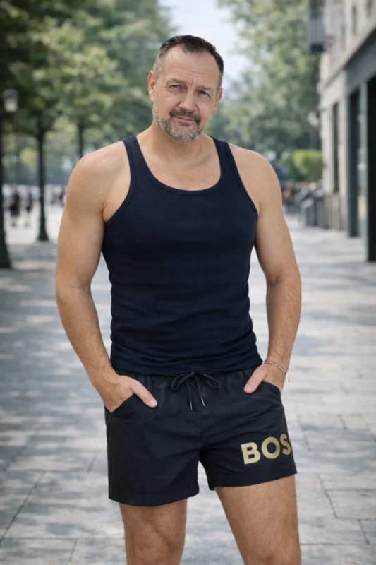 Hugo Boss fekete rövid fürdőnadrág